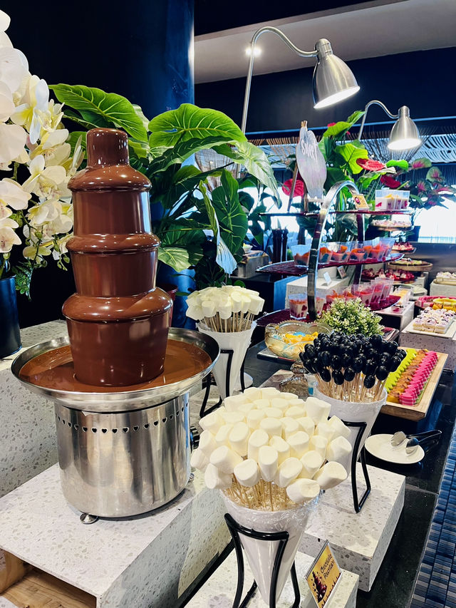 “A Feast of Flavors: Indulge in Maya Brasserie’s Irresistible Lunch Buffet!”