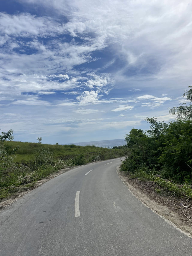 Exploring Waikabubak and surrounding areas by Scooter: The Best Way to See Sumba 🛵🌿