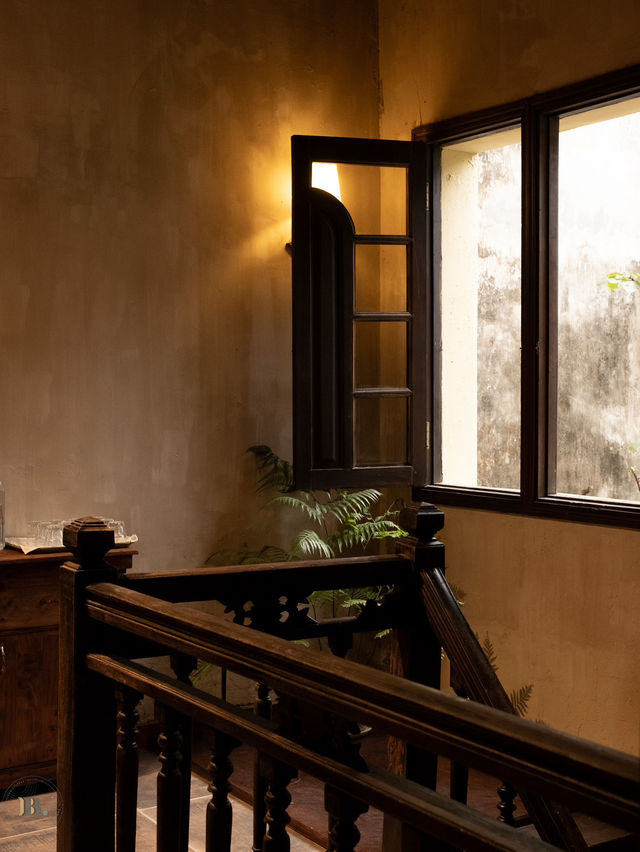 HANOI MOMENT HANOI MOMENT