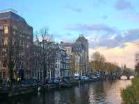 Nederland: The Land of Canals, Windmills, and Innovation
