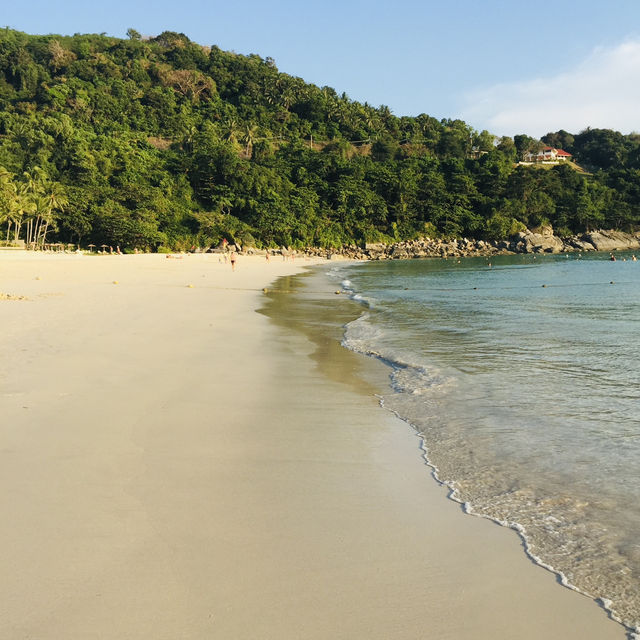 พักผ่อนแบบพรีเมียม ติดทะเลที่ Le Méridien Phuket 