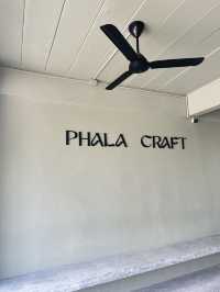Phala Craft Coffee Roasters : คาเฟ่วิวทะเล ระยอง