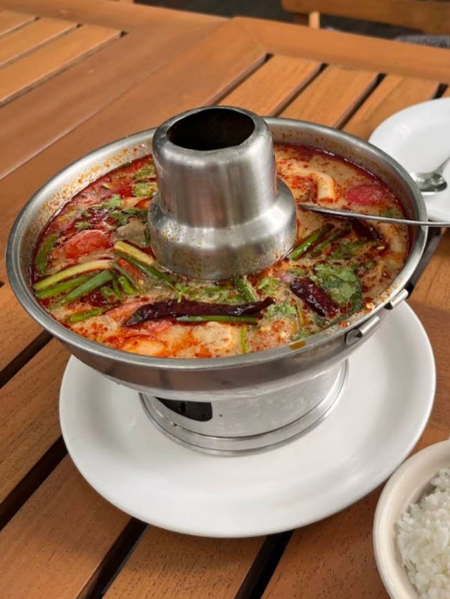 隱身於清邁熱帶雨林中的餐廳：黑森林餐廳