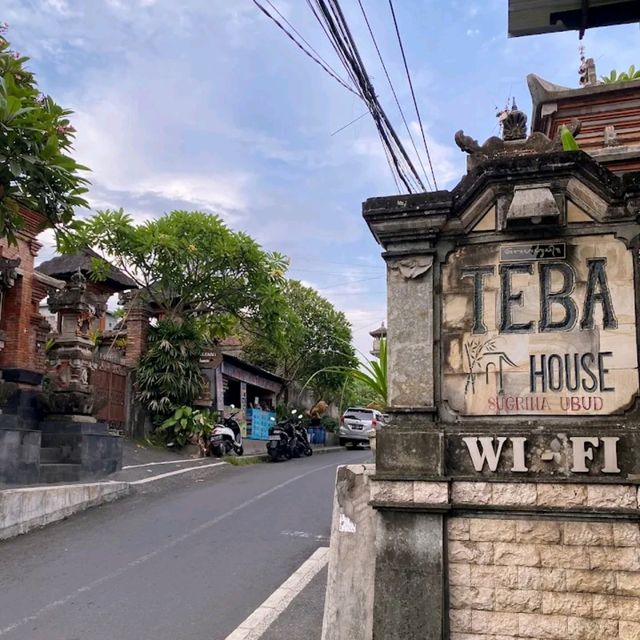 a comfortable budget stay in ubud