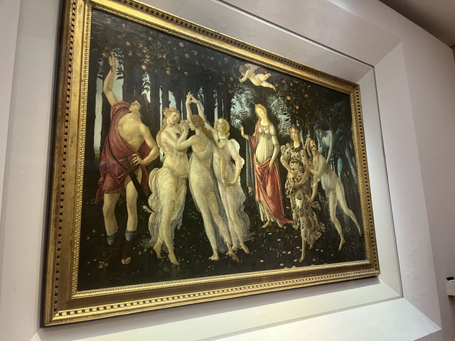 【🎨「フィレンツェの至宝！ウフィツィ美術館の魅力と旅行のポイント🖼️✨」】