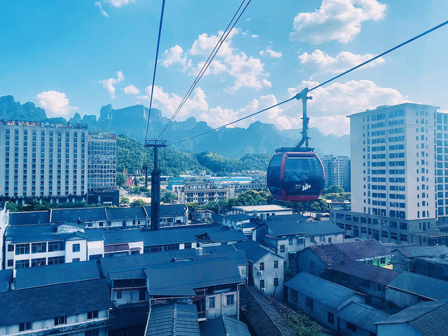 “ประตูสวรรค์” เขาเทียนเหมิน (Tianmen Mountain)