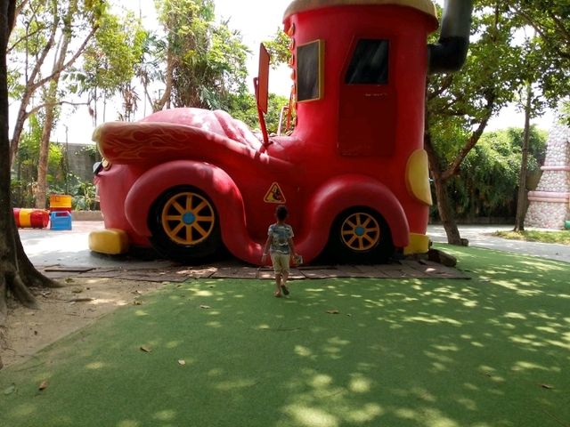 great morning at dream world Bangkok 