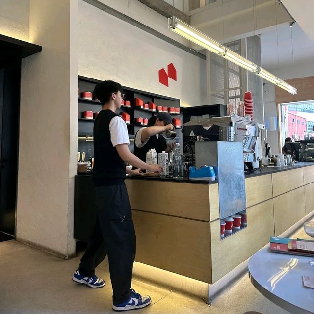 good ambience and coffee