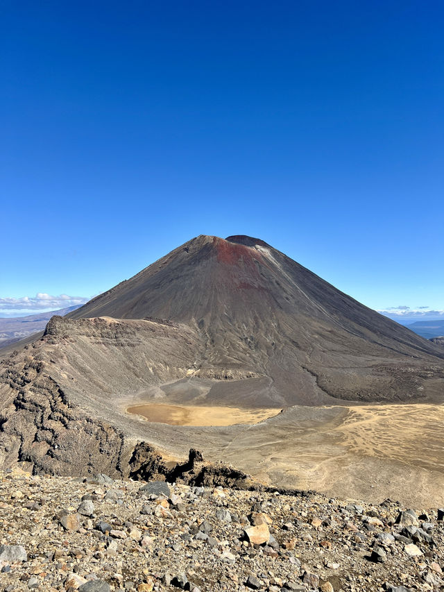 Hike Through Middle-earth: Conquer the Tongariro Crossing