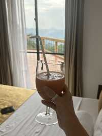 🏨 Budget hotel with stunning view in Kandy 