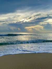 Sunshine and Happy Vibes at Teluk Cempedak Beach!