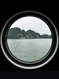⚓🌟 A Journey Through Jade Waters: My Halong Bay Cruise Adventure! 🌟⚓