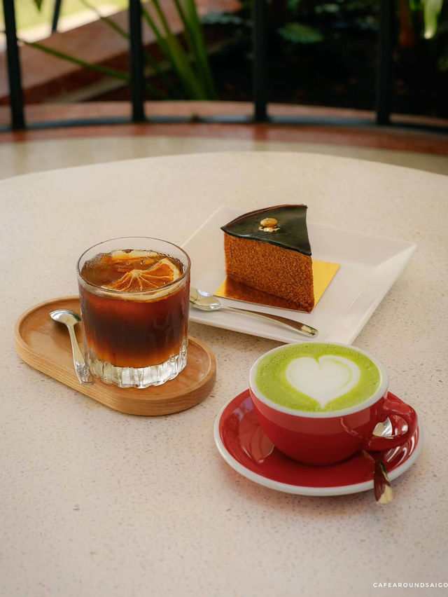 Anh Coffee & Bistro
