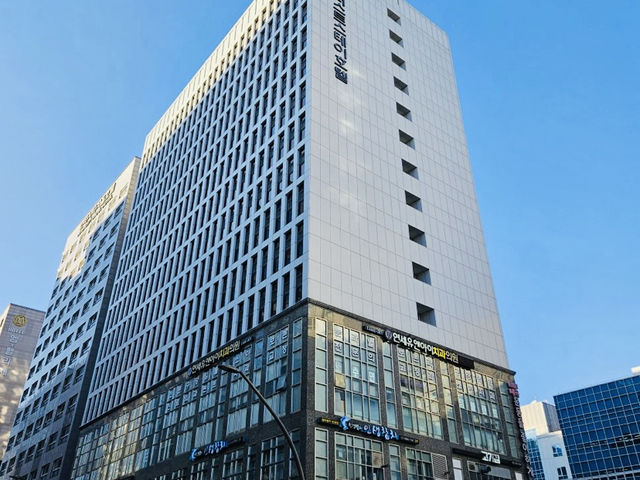 首爾平價住宿推薦| 首爾First Stay Hotel入住心得｜近明洞站交通便利、夜市美食環繞、小資族首選
