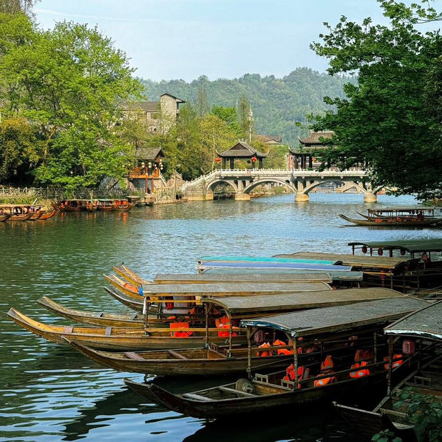 Fenghuang Ancient Town 🏮✨ Fenghuang Ancient Town 🏮✨