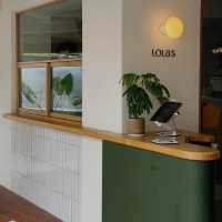 Neighborhood Comfort at Lola’s Singapore