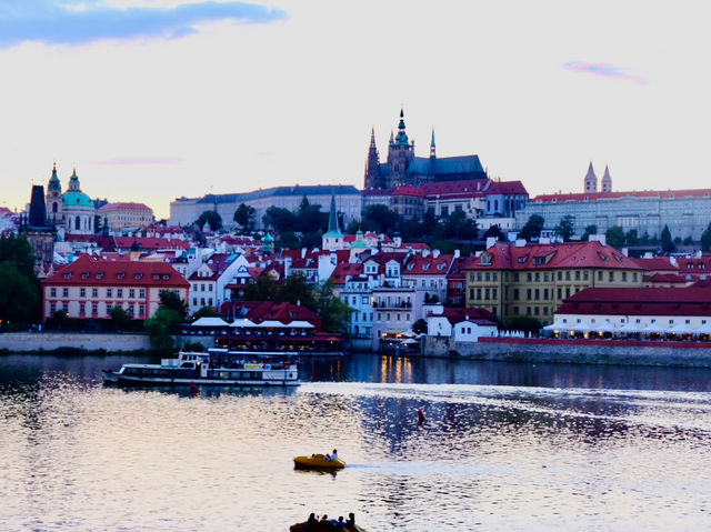 ปราสาทปราก (Prague Castle)