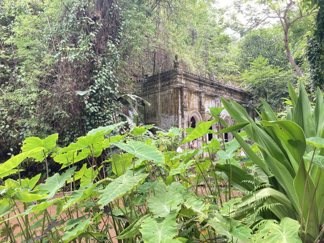 เที่ยวธรรมชาตินั่งสมาธิสงบ “วัดผาลาด” 