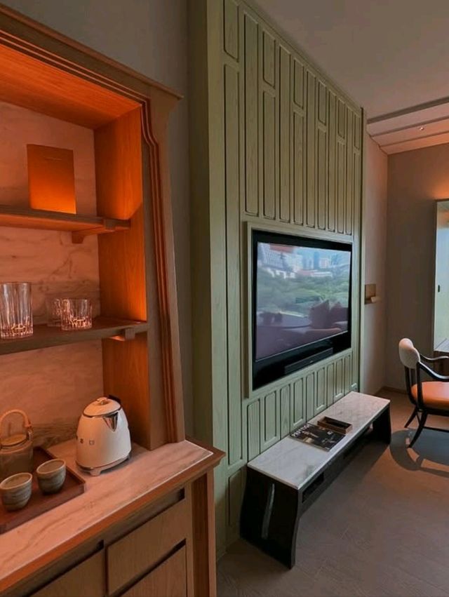 🌆 Bangkok’s Grand Comeback: Inside the New Dusit Thani Bangkok ✨🌺
