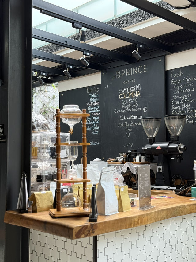 A lowkey coffee roaster in Trunojoyo