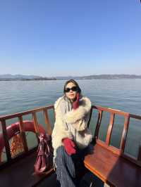 Explore the Beauty of Westlake in Hangzhou, China 🇨🇳 