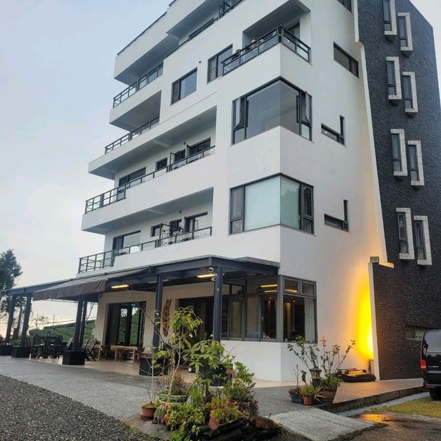 Make a stop in Shizhuo, not just Alishan