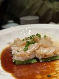 🍽️ 夜幕降臨，大連的味蕾冒險正式開始 🌃