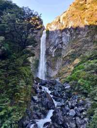 Devil’s Punchbowl Falls: A Thrilling Symphony of Nature in Arthur’s Pass