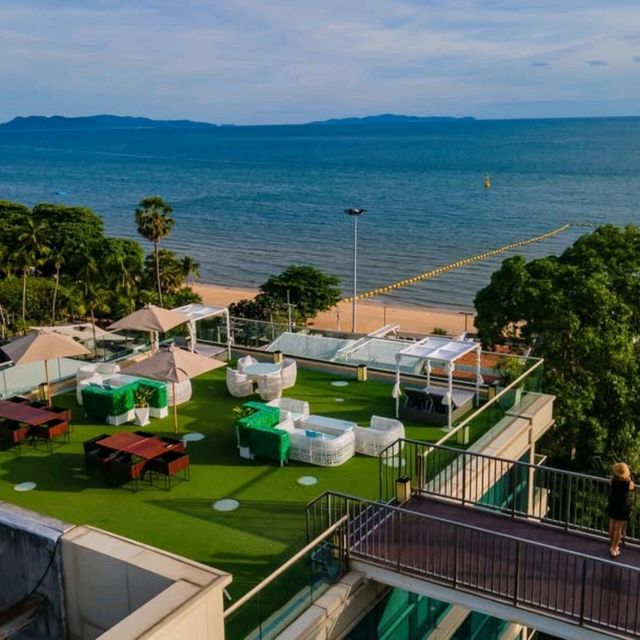 โรงแรมาไตล์อวาเรียมมหญ่ที่สุดในพัทยา