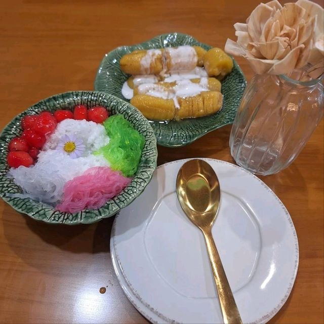 แป้งร่ำ คาเฟ่ขนมไทย @ อยุธยา