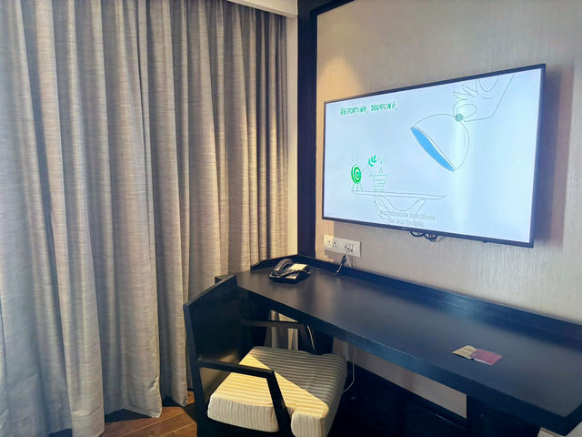 Movenpick sukhumvit 15 staycation กลางกรุงเทพ