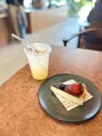 LOAF Bakers & Brewers : คาเฟ่สุดคิ้วท์ พัทยา
