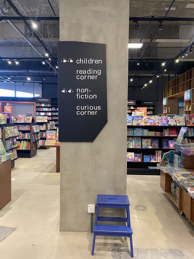 BookXcess @ The Starling: Where My Wallet Screamed But My Heart Sang