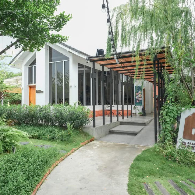 Captain Beaver Cafe