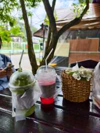 เมื่อมาถึงขลุงนึกหาของกินอะไรไม่ออกลองมาดูร้านนี้