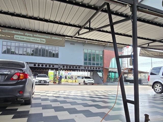 ตลาดต้นไม้สันติสุข สามโคก ปทุมธานี