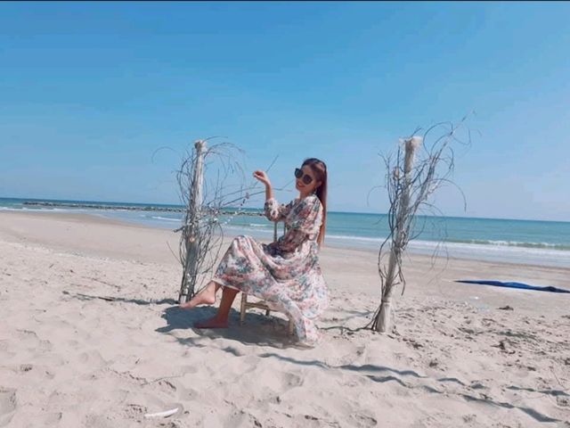 Models Beach หาดเจ้าสำราญ