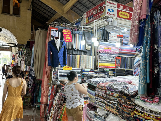 ตลาด Ben Thanh Market 🛍️