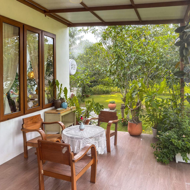 Thum Farm Cafe (ธรรมฟาร์ม)