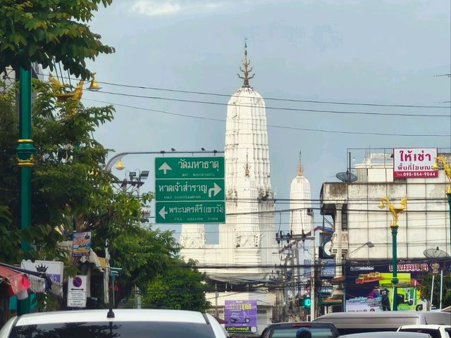 Chedi View Hostel & Rooftop Bar 🏙️