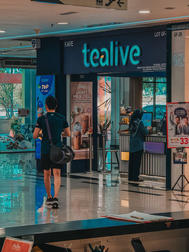 A Quiet Escape to The Main Place Mall – Subang’s Underrated Chill Spot
