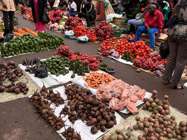 【Nakasero Market／ナカセロ・マーケット｜“カンパラの暮らしを感じる、地元密着マーケット”】