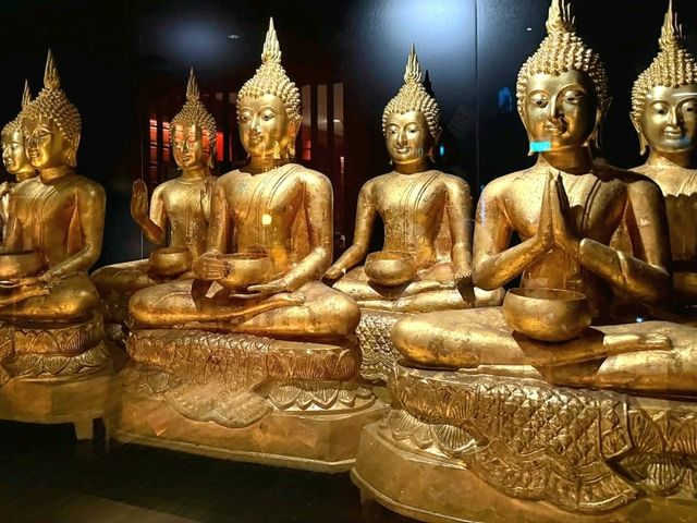 Discover the Buddha Tooth Relic Temple