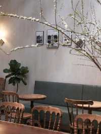 Cafe Hanoi Moment