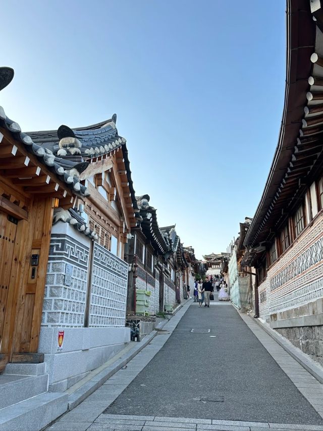 A Window to Joseon: The Charm of Bukchon Hanok