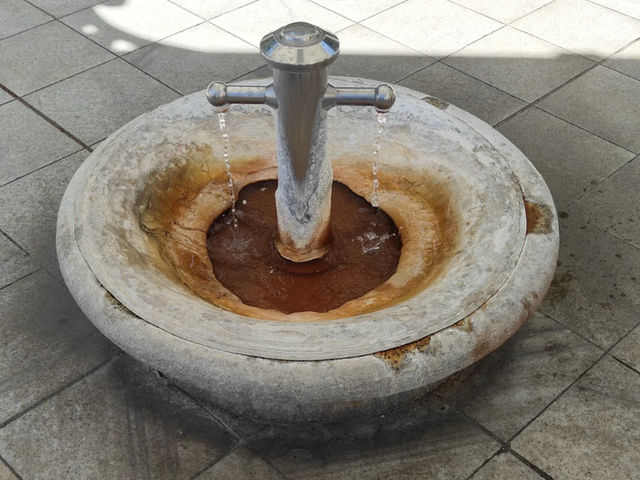 Karlovy Vary: A Unique (and Salty!) Drinking Spa Experience in Czechia! 🇨🇿♨️