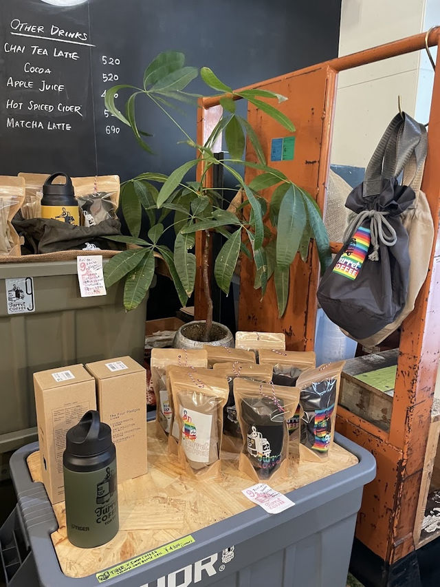 Turret Coffee, Tokyo’s Boldest Brew in a Tiny Tsukiji Hideout
