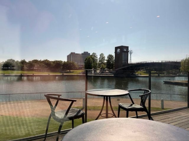 富山 | 日本最美的Starbucks---星巴克富山環水公園店