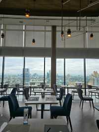 The Quarter Ari, City Buzz Finds Balance