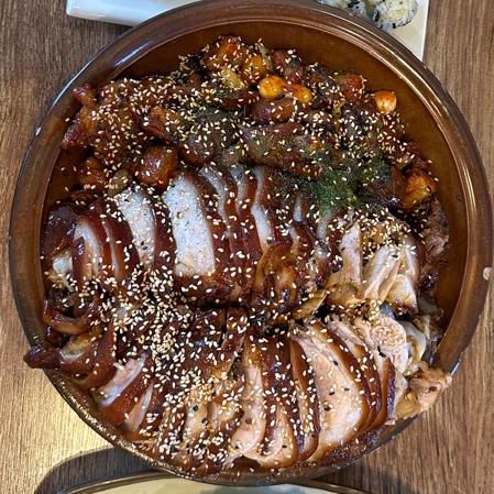 Must Try Jeju Baro Jokbal Bosssam: Pig’s Trotters Prrfection